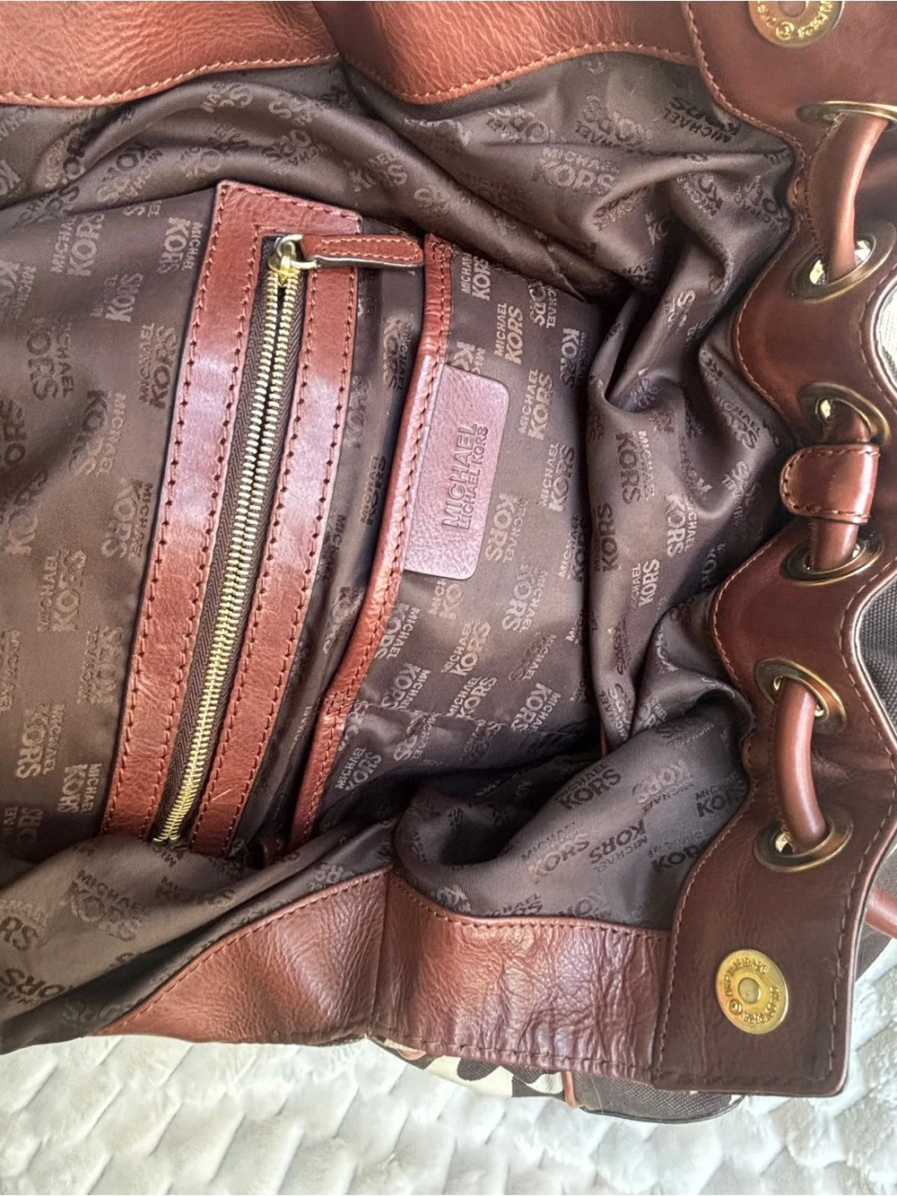 Michael Kors giraffe print canvas, leather trim designer, Gromit detail